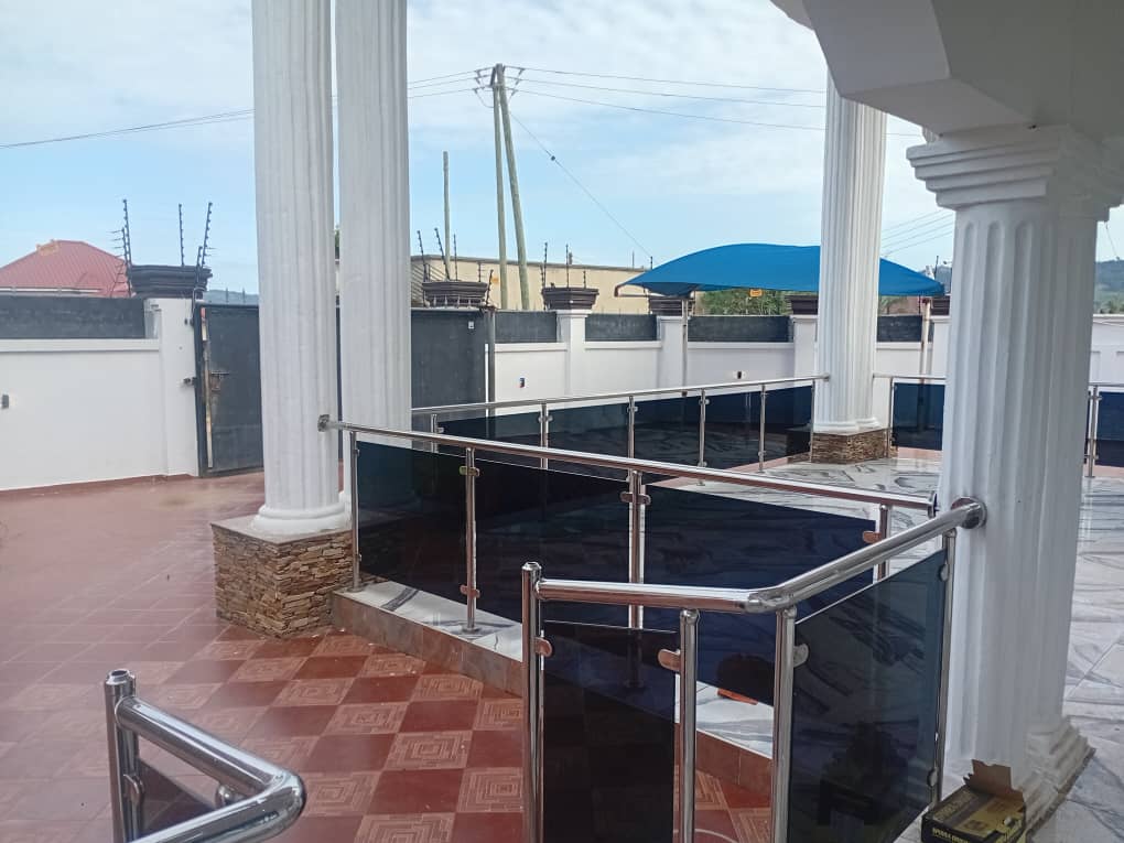 Seven (7) Bedroom House For Sale at Pokuase Kpobikope