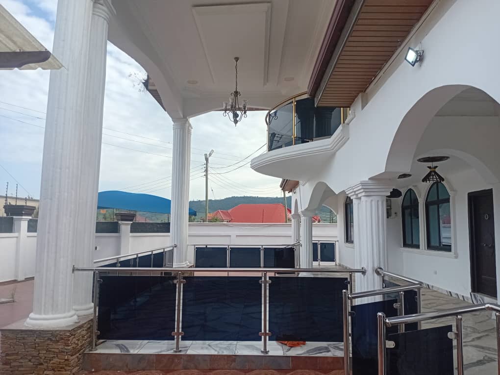 Seven (7) Bedroom House For Sale at Pokuase Kpobikope