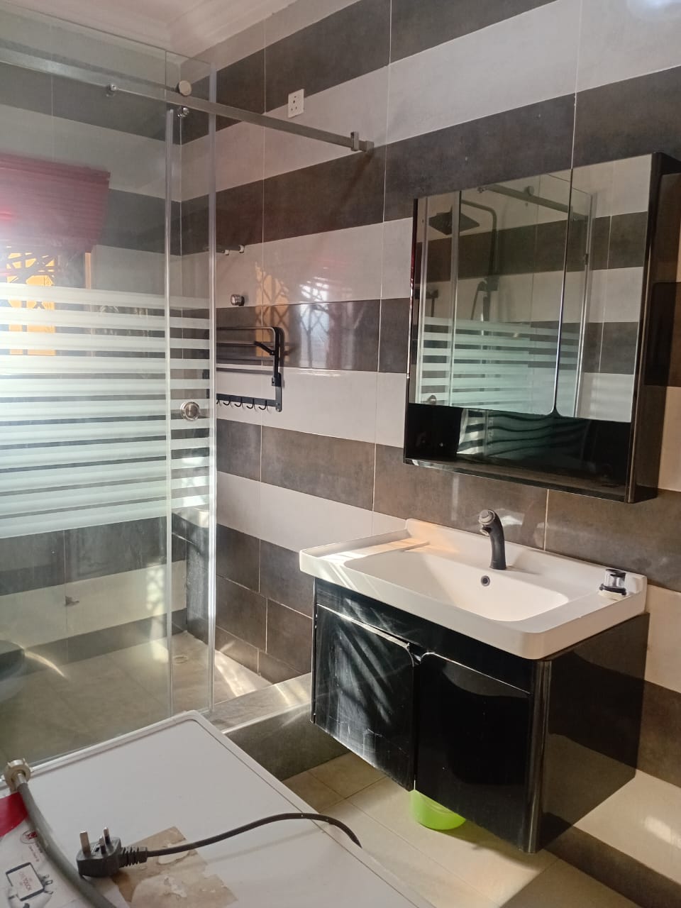 Seven (7) Bedroom House For Sale at Pokuase Kpobikope