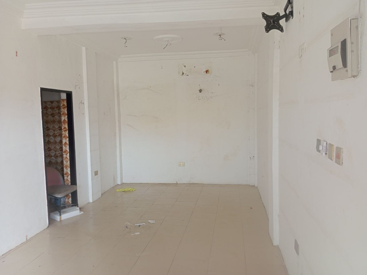 Shop For Rent at Ashaley Botwe