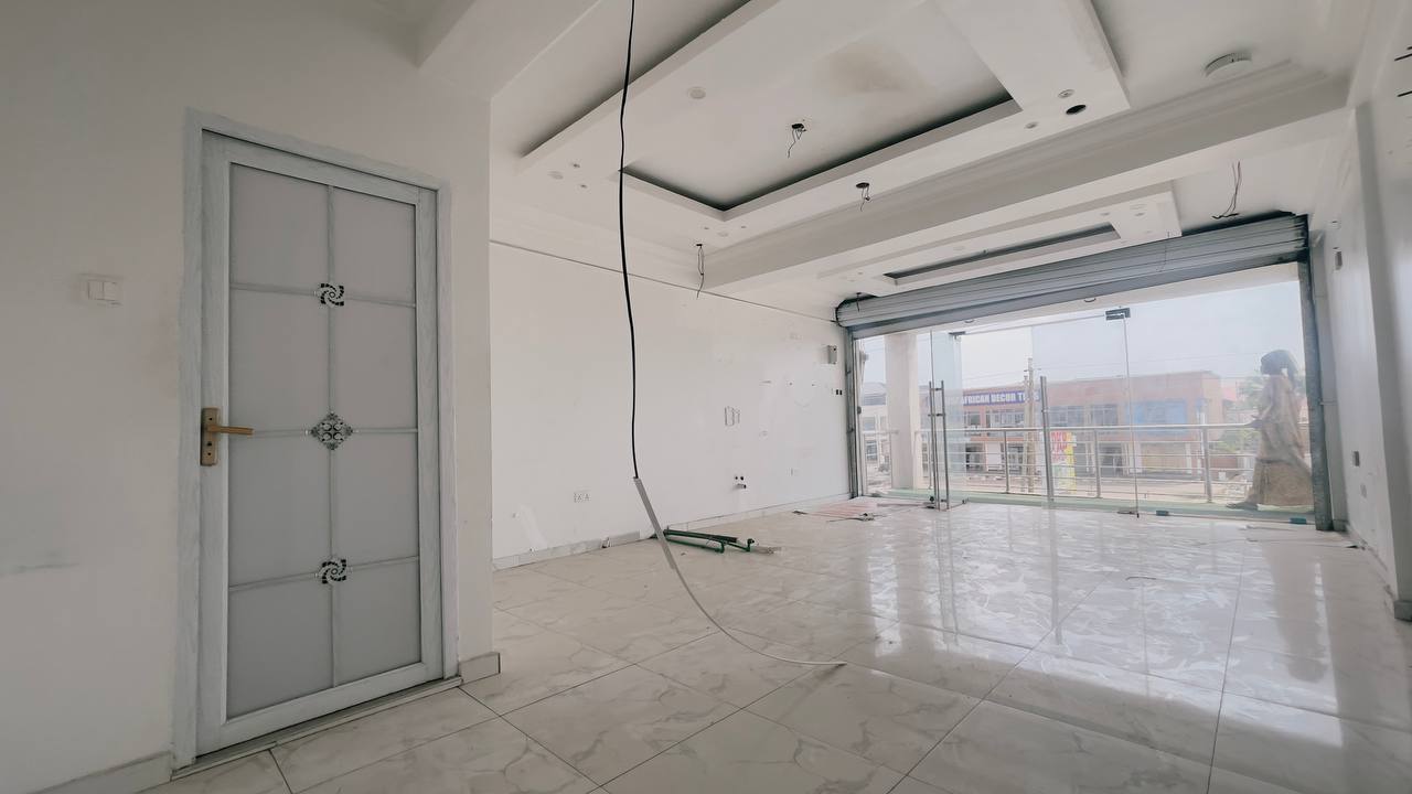 Shop For Rent at Ashaley Botwe Nanakrom