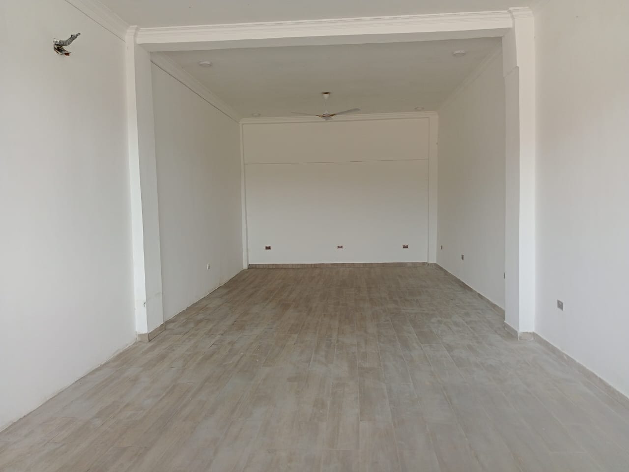 Shop For Rent at Bortianor West Hills