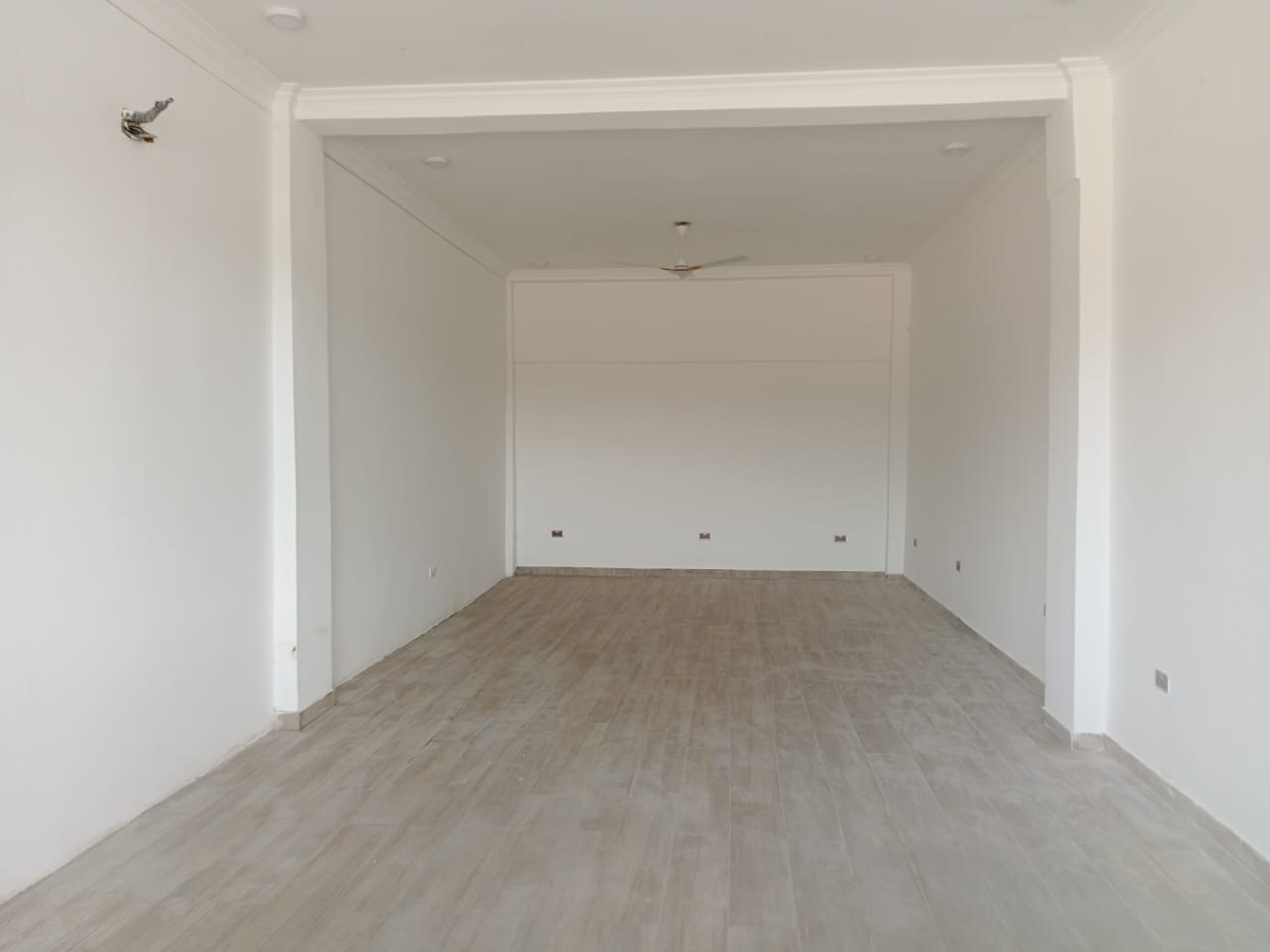 Shop For Rent at Bortianor West Hills