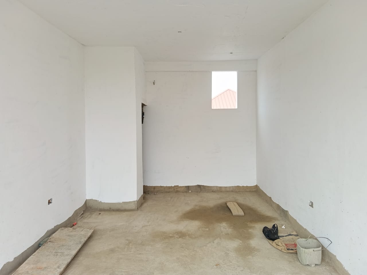 Shop For Rent at Dzorwulu