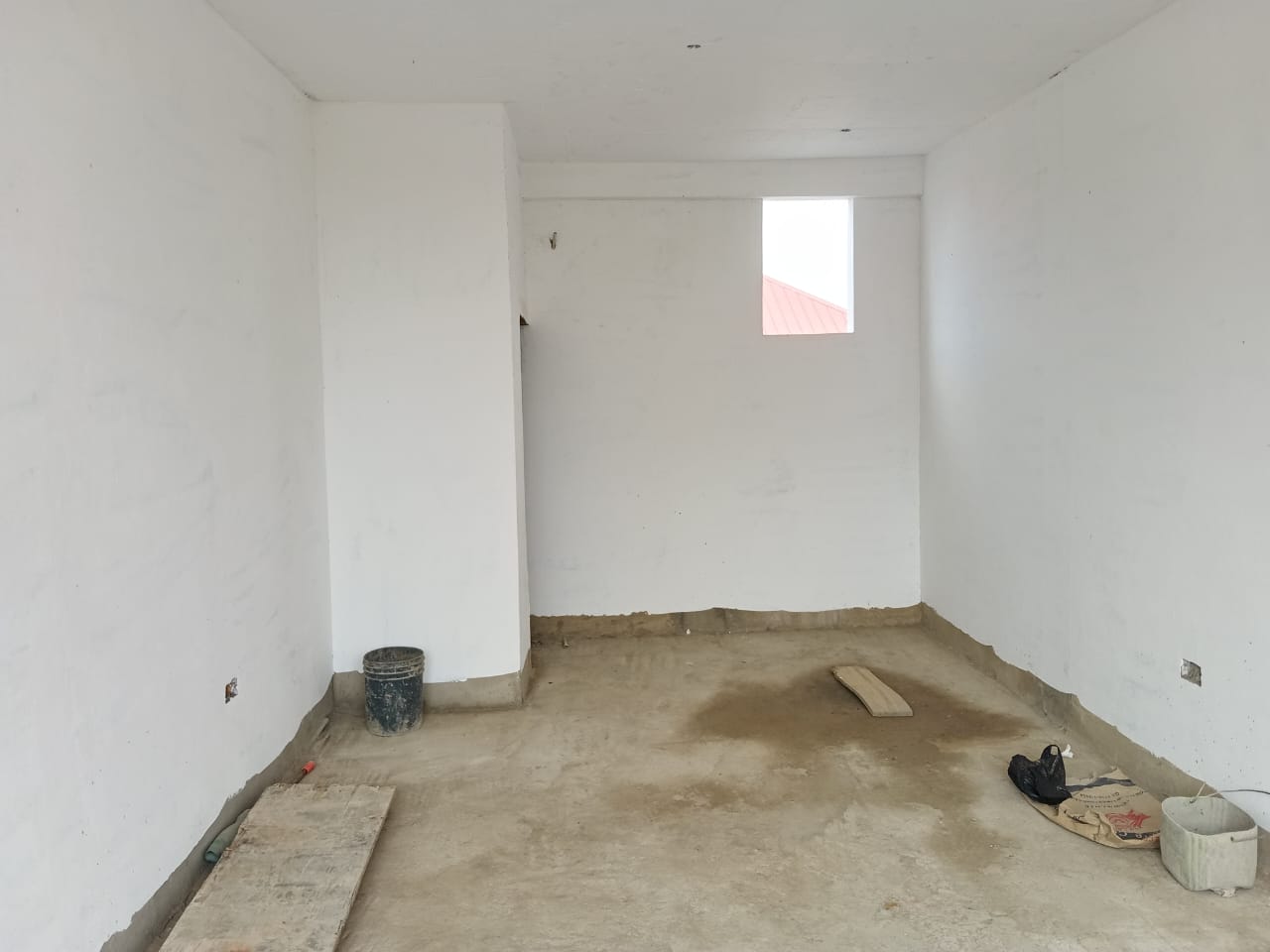Shop For Rent at Dzorwulu