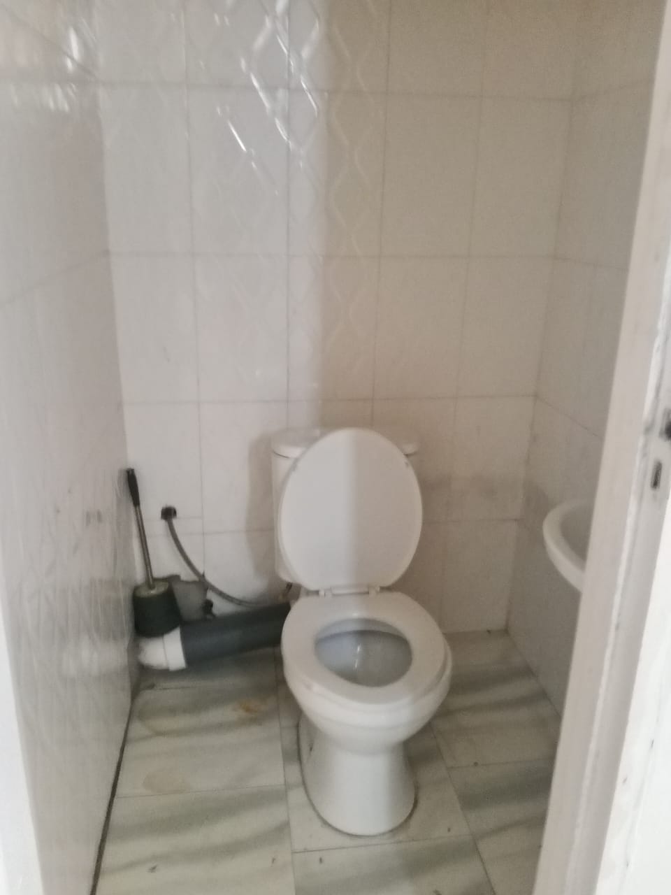 Shop For Rent at Taifa