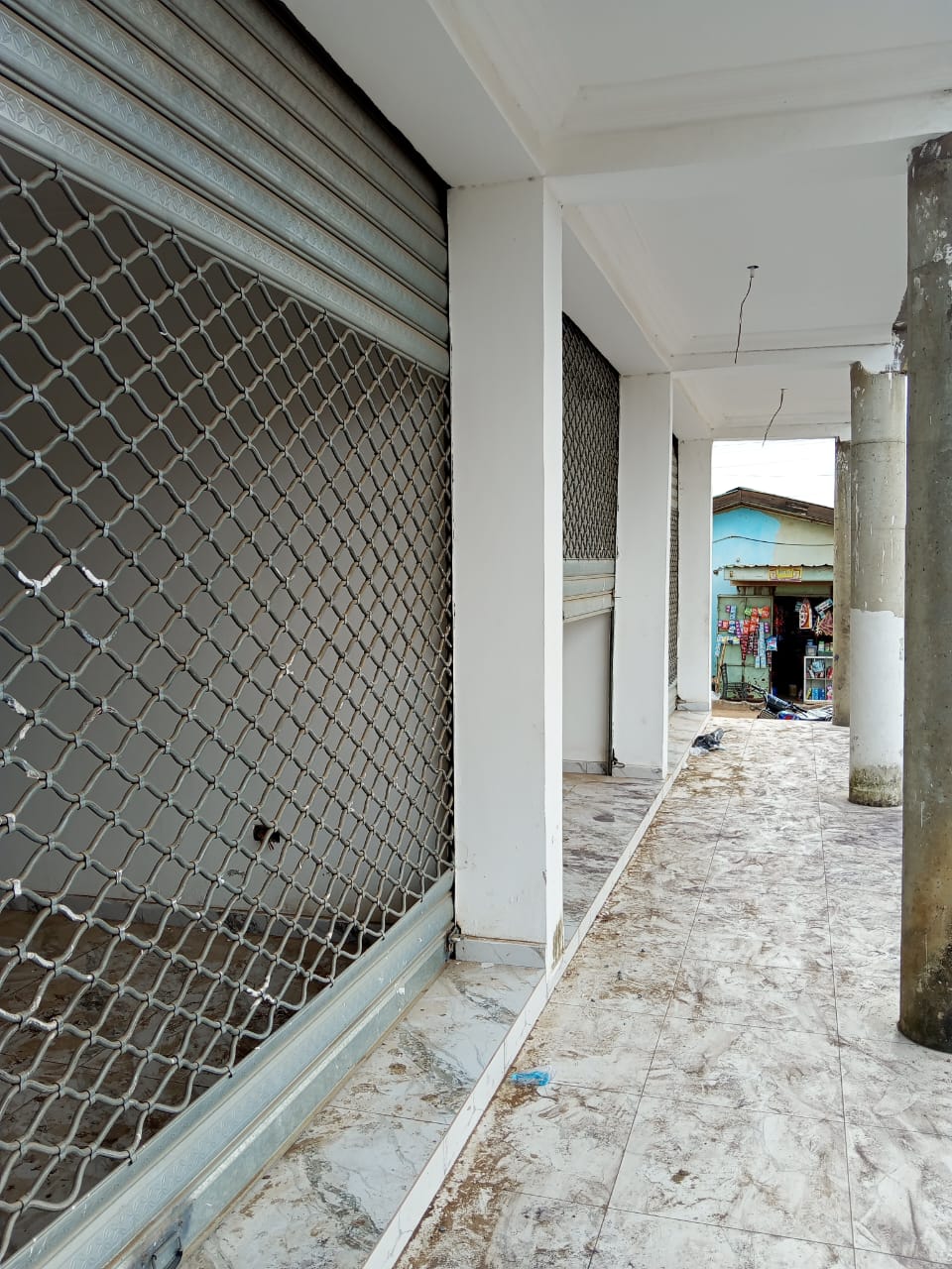 Shop For Rent at Taifa