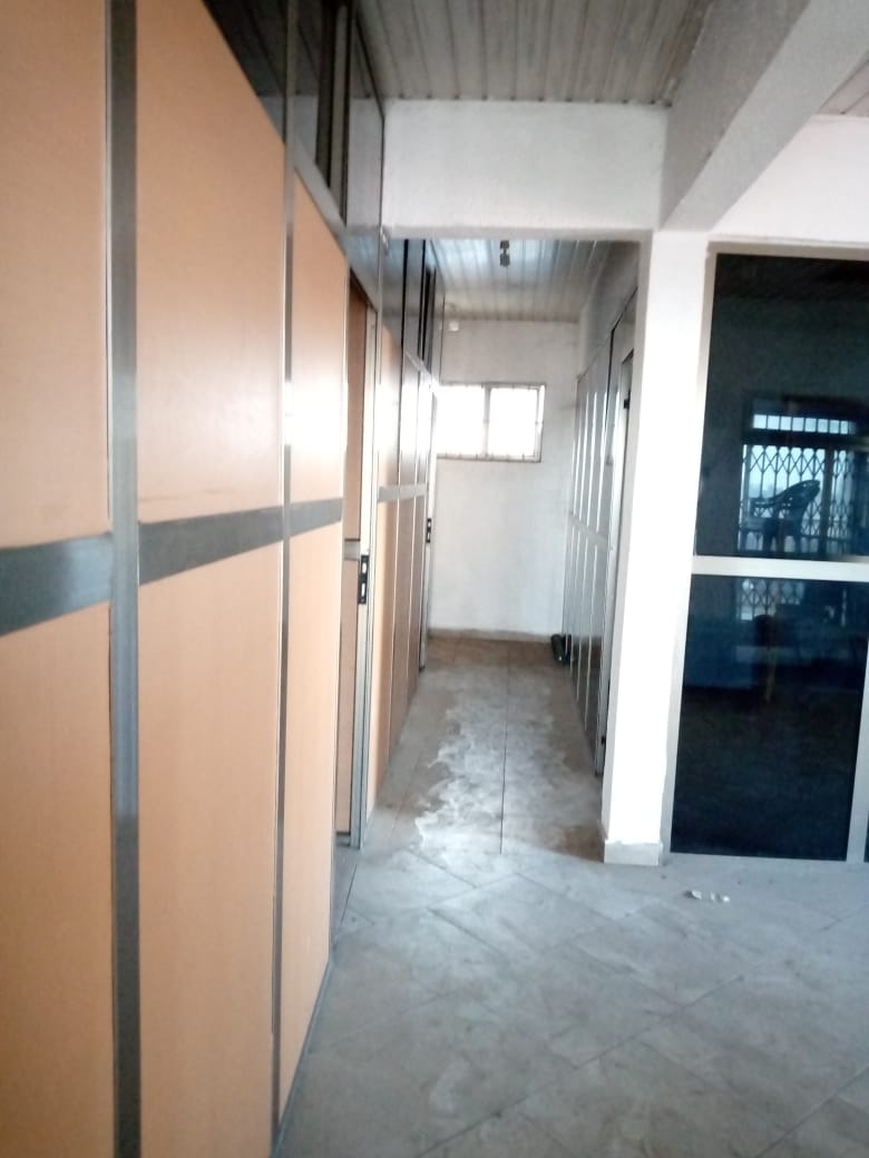 Shop/Office Space for Rent at Akweteyman