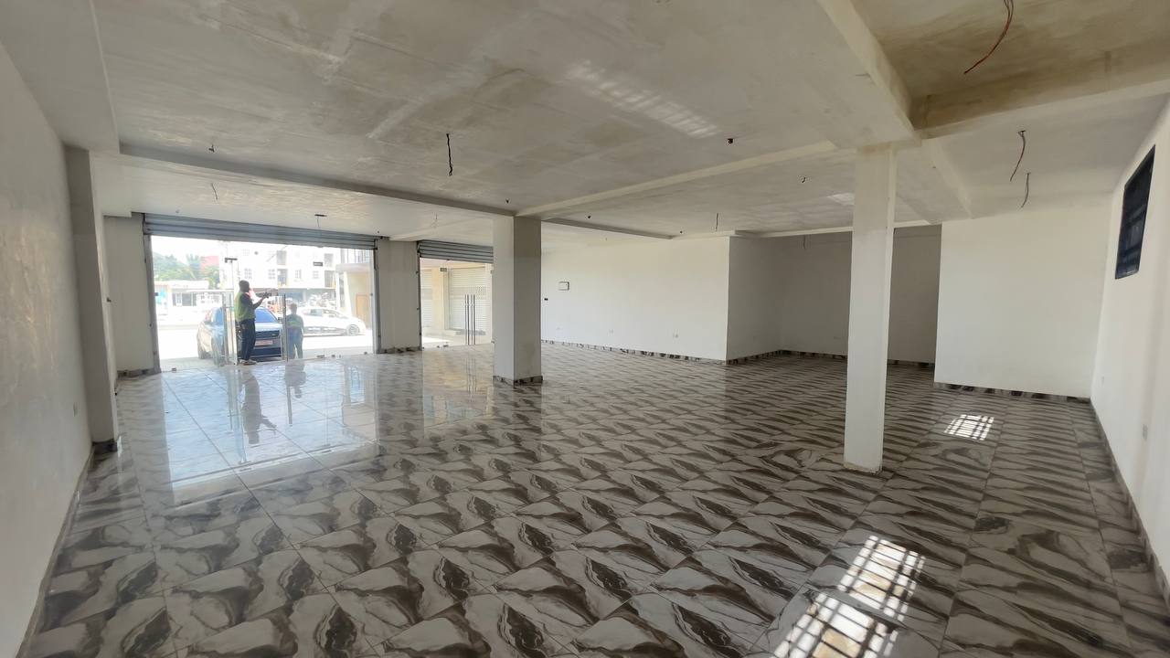 Shop/ Office Space For Rent at Ashaley Botwe Nanakrom