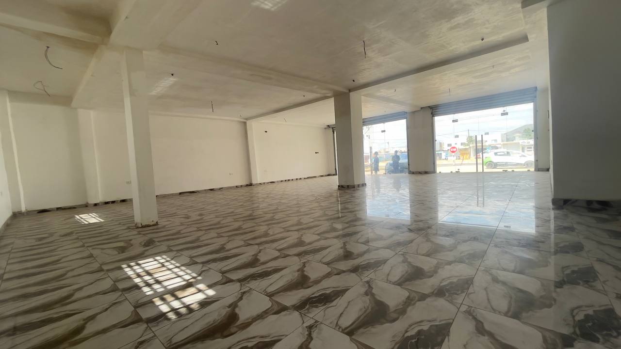 Shop/ Office Space For Rent at Ashaley Botwe Nanakrom