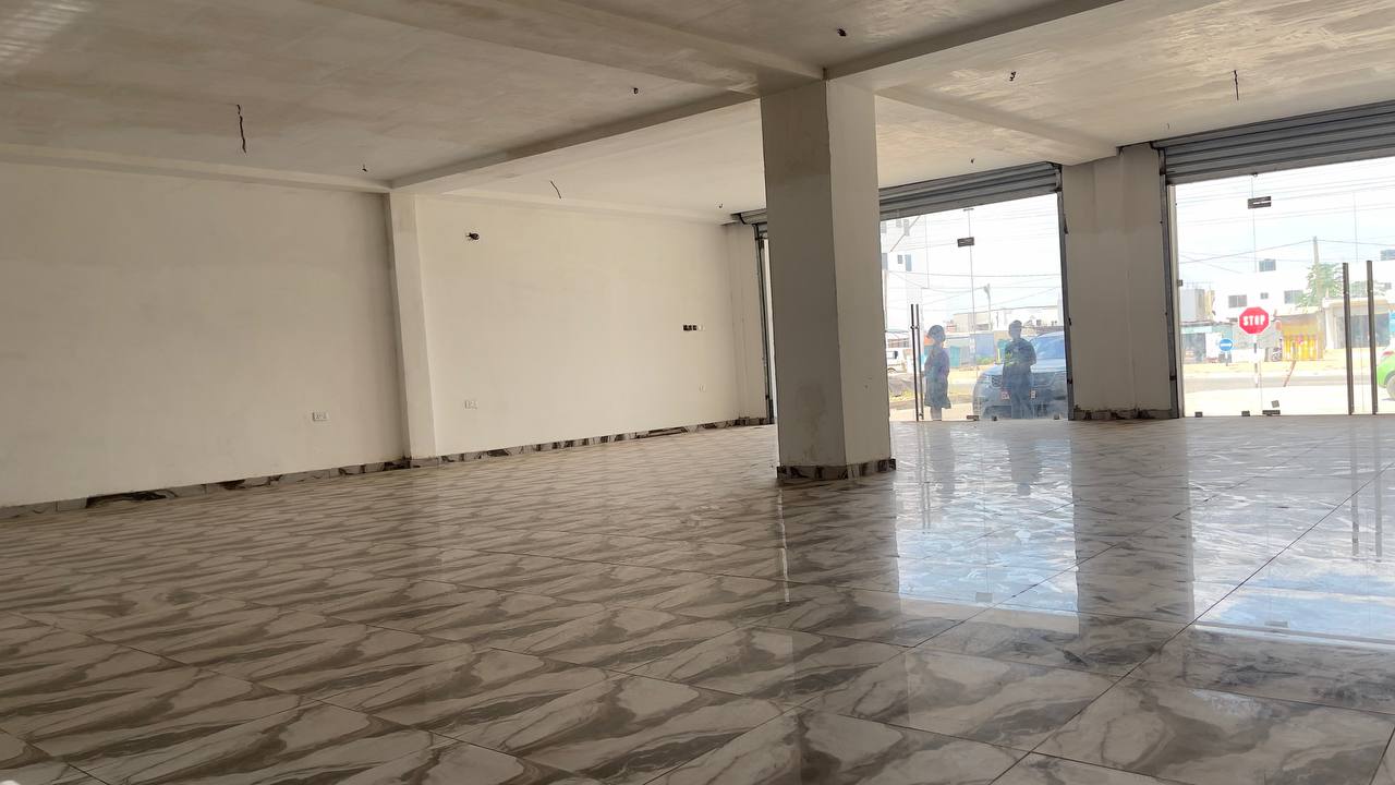 Shop/ Office Space For Rent at Ashaley Botwe Nanakrom