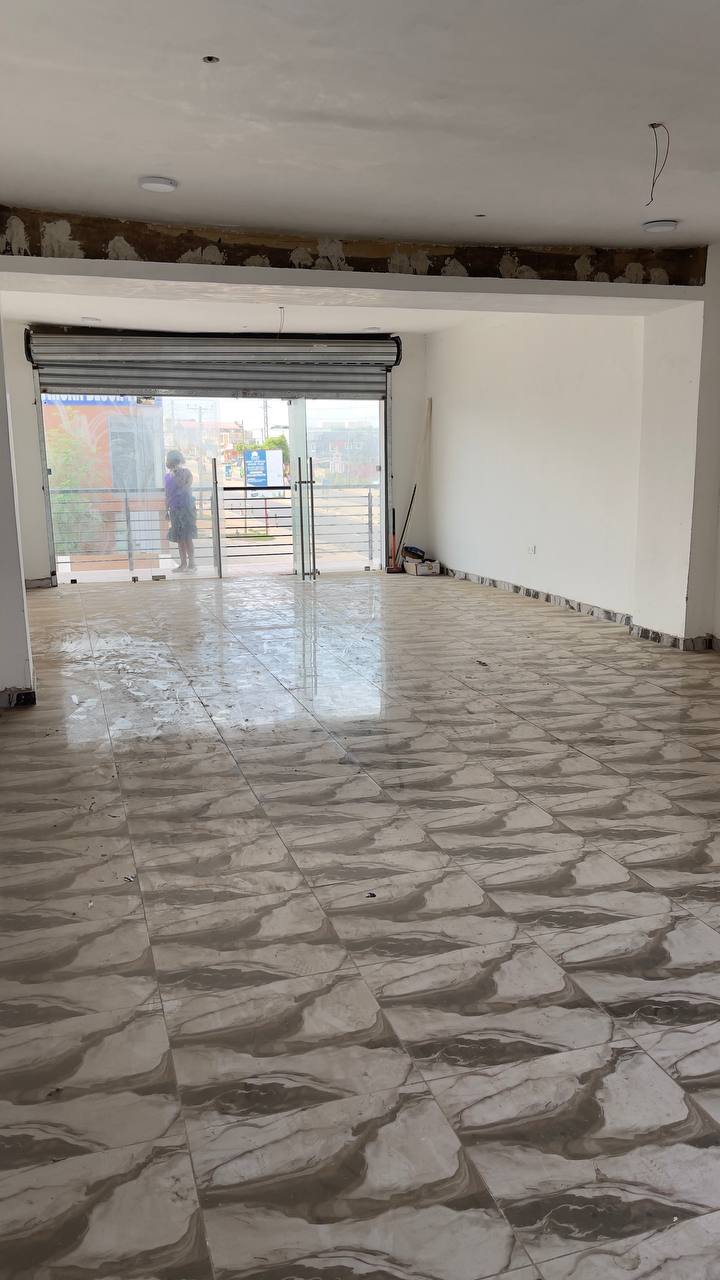 Shop/ Office Space For Rent at Ashaley Botwe Nanakrom