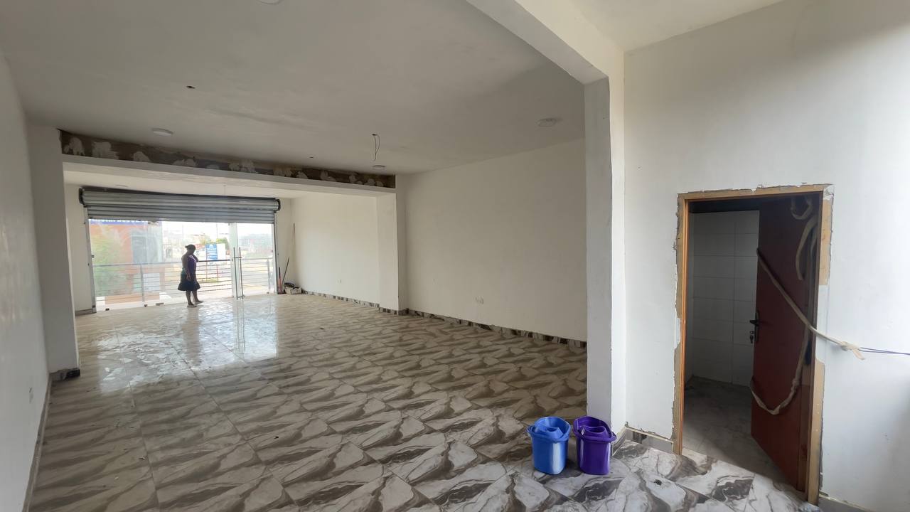 Shop/ Office Space For Rent at Ashaley Botwe Nanakrom