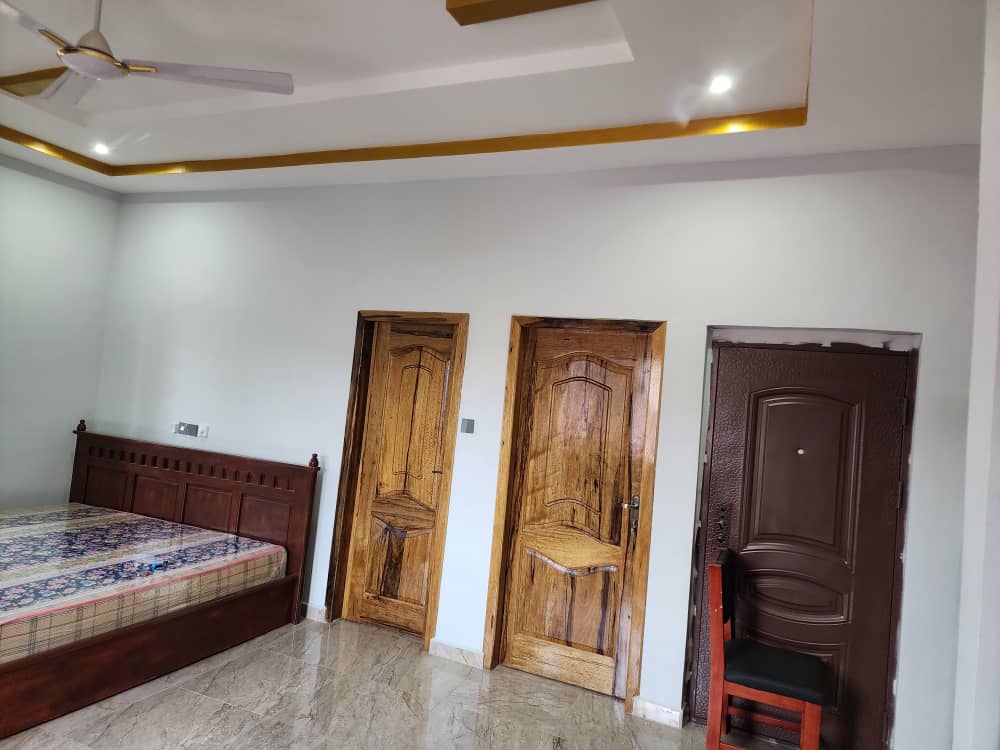 Six (6) Bedroom Furnished House For Sale at Oyarifa