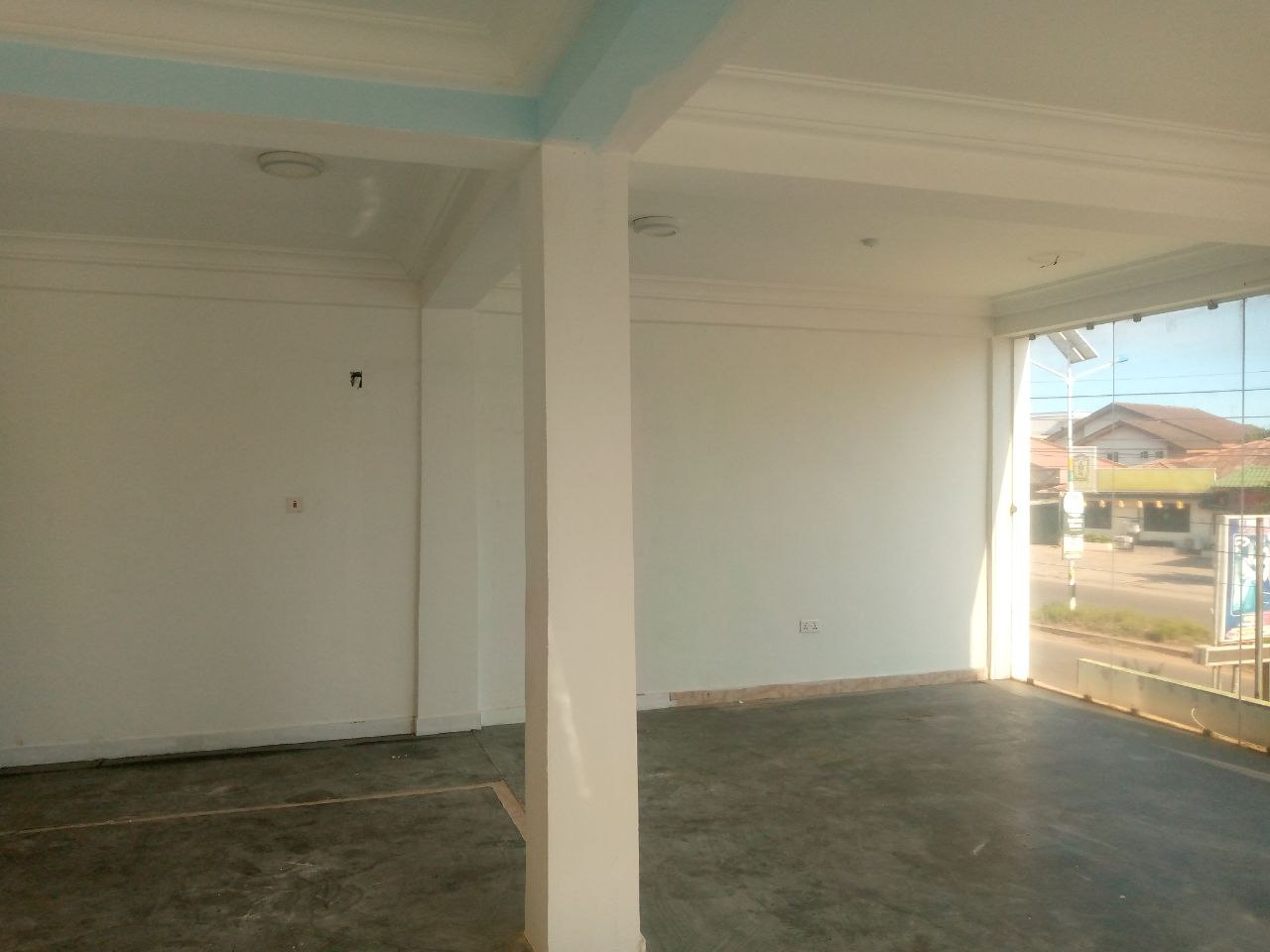 Single & Double Shop For Rent at East Legon