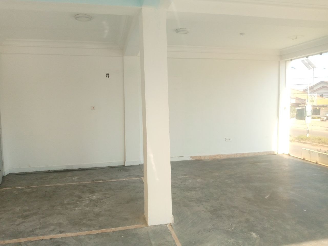 Single & Double Shop For Rent at East Legon