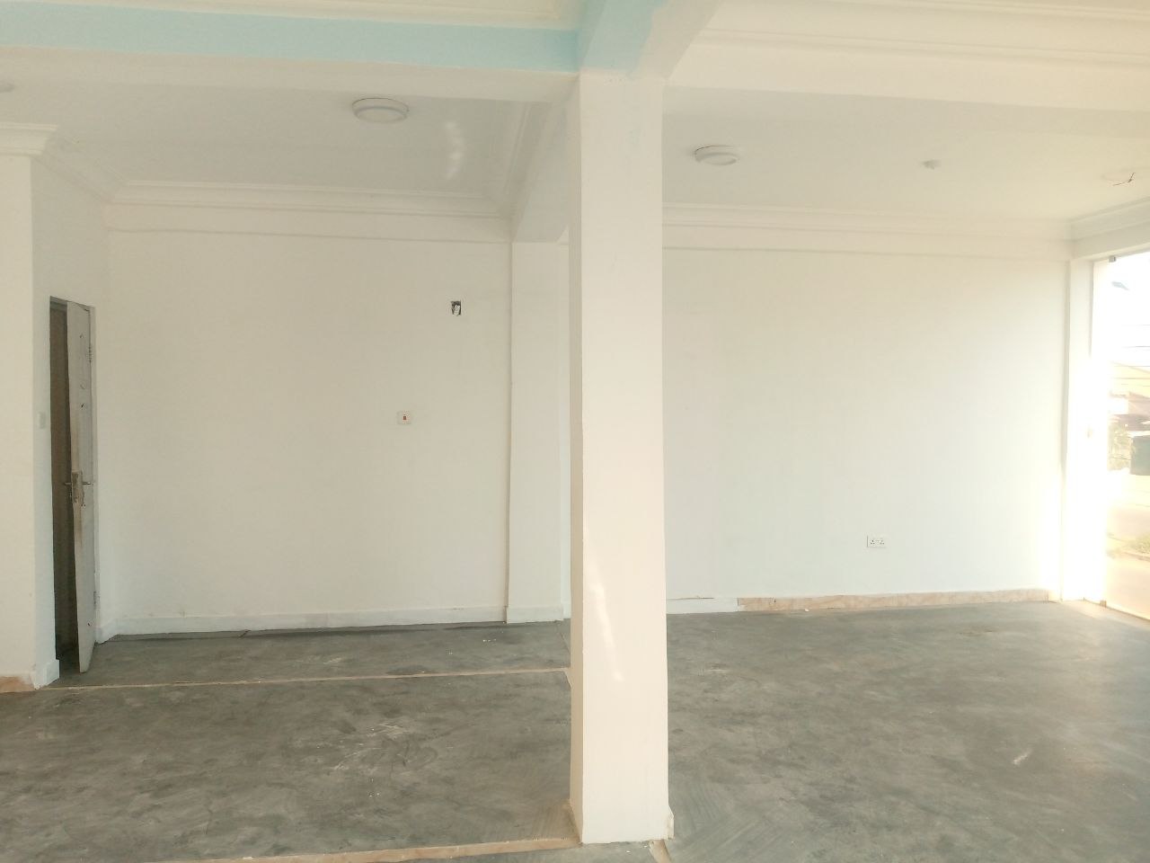 Single & Double Shop For Rent at East Legon