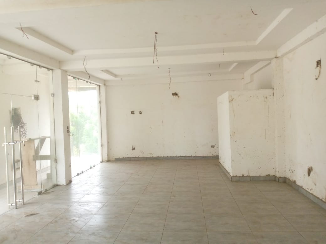 Single & Double Shop For Rent at East Legon