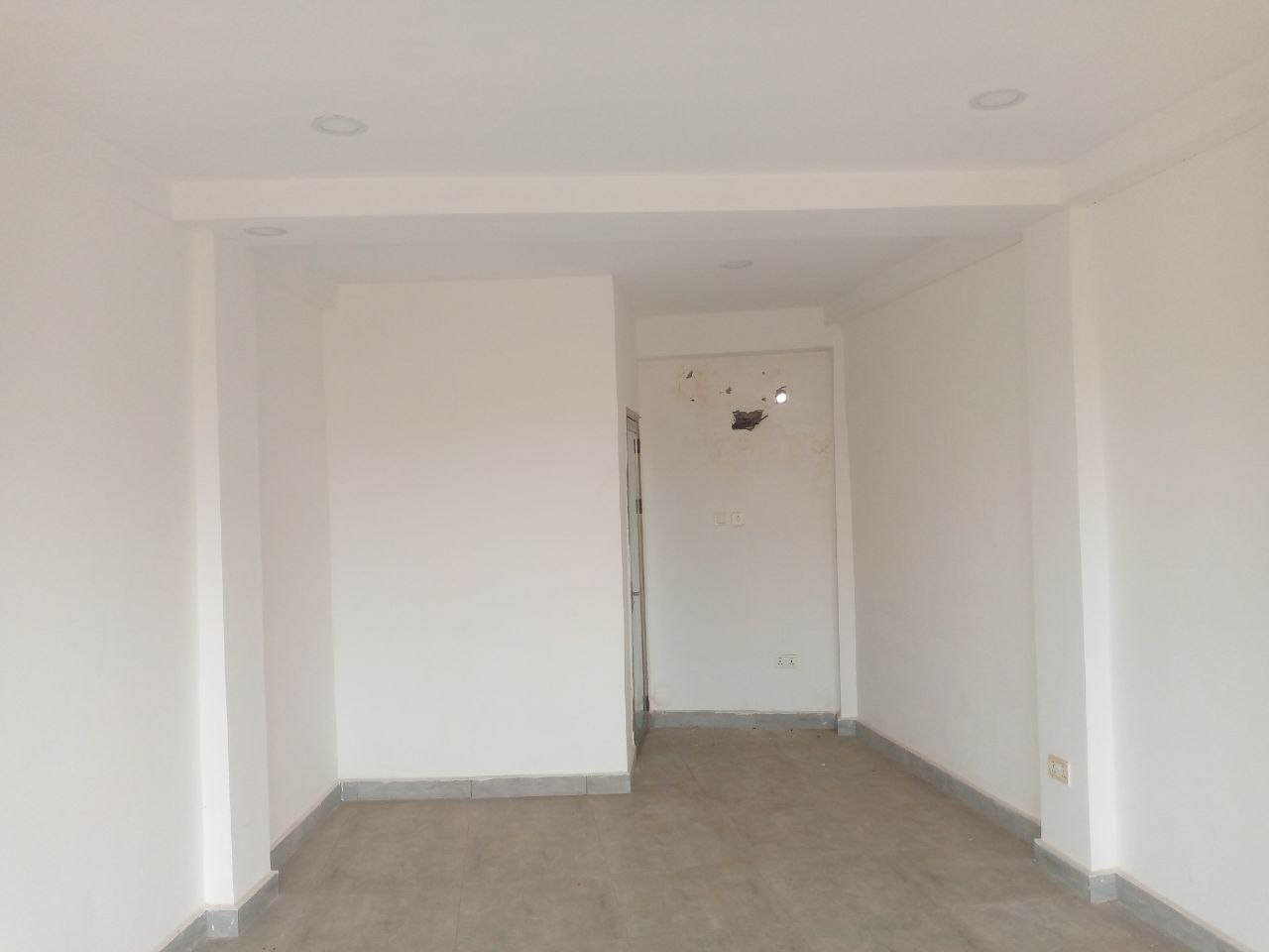 Single Shop For Rent at East legon Shiashie