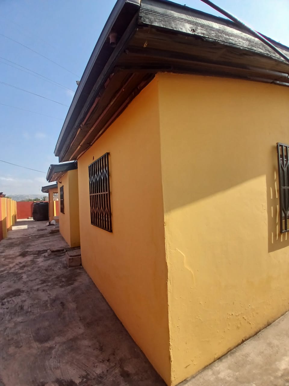 Six (6) Bedroom House For Rent at Weija SCC