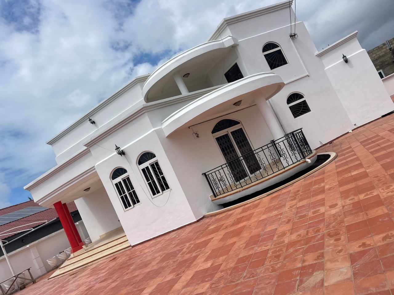 Six (6) Bedroom House For Rent at Weija