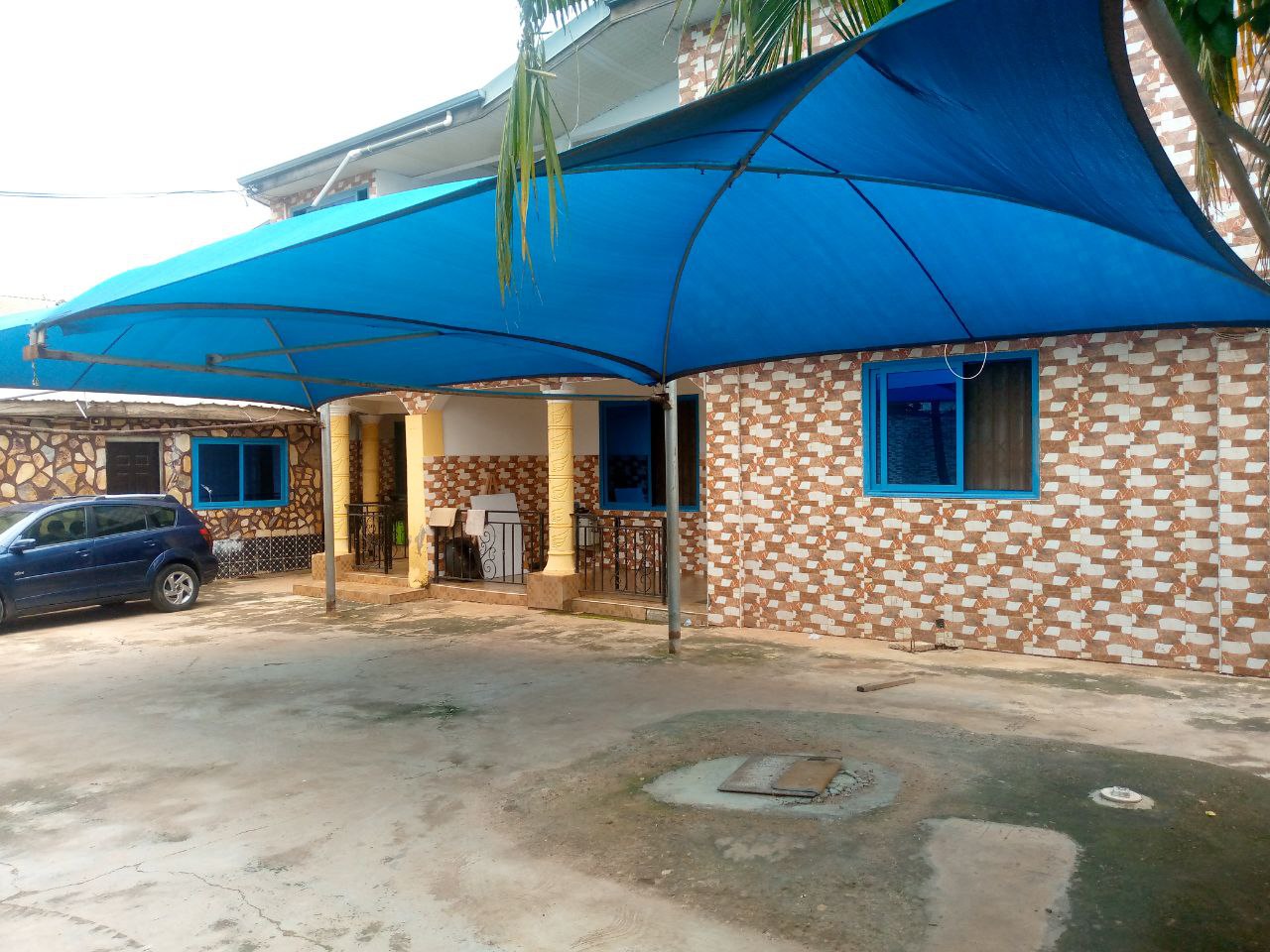 Six (6) Bedroom House For Sale at Pantang