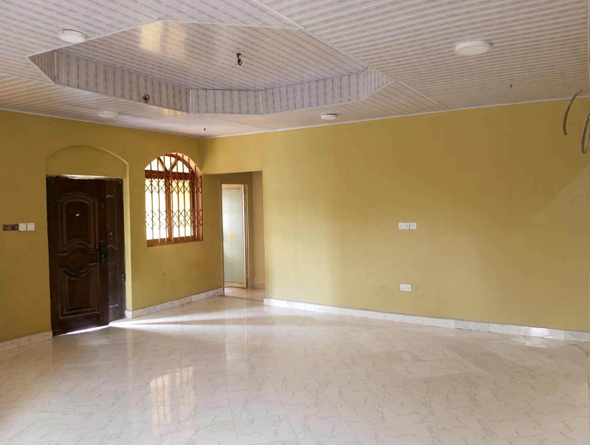 Six (6) Bedroom House For Sale at Pokuase Amanfrom