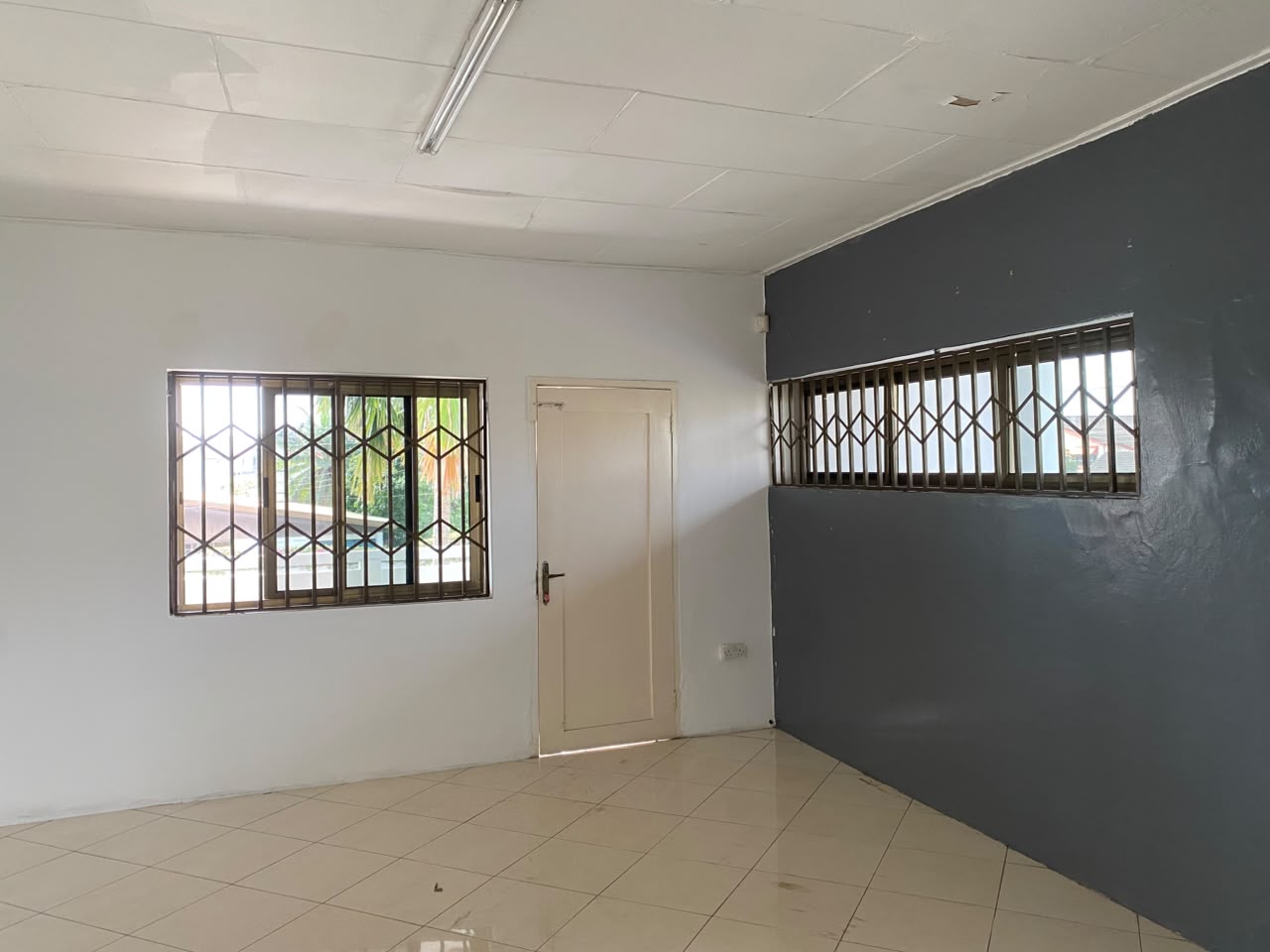 Six (6) Bedroom House with 2 Boys' Quarters For Rent at Dzorwulu