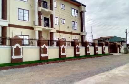 Six-Unit Storey Building House for Sale at Gyinyase (Atonsu)