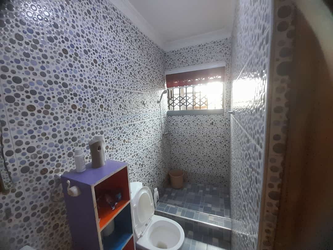 Spacious 4-Bedroom House for Sale At Oyarifa