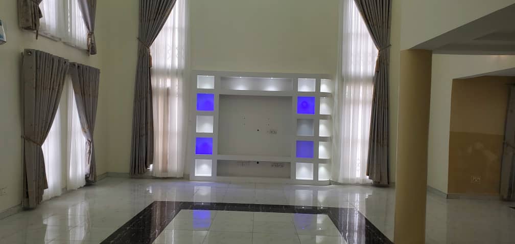 Spacious 5-Bedroom Detached Home with Boys Quarters for Rent in Amrahia
