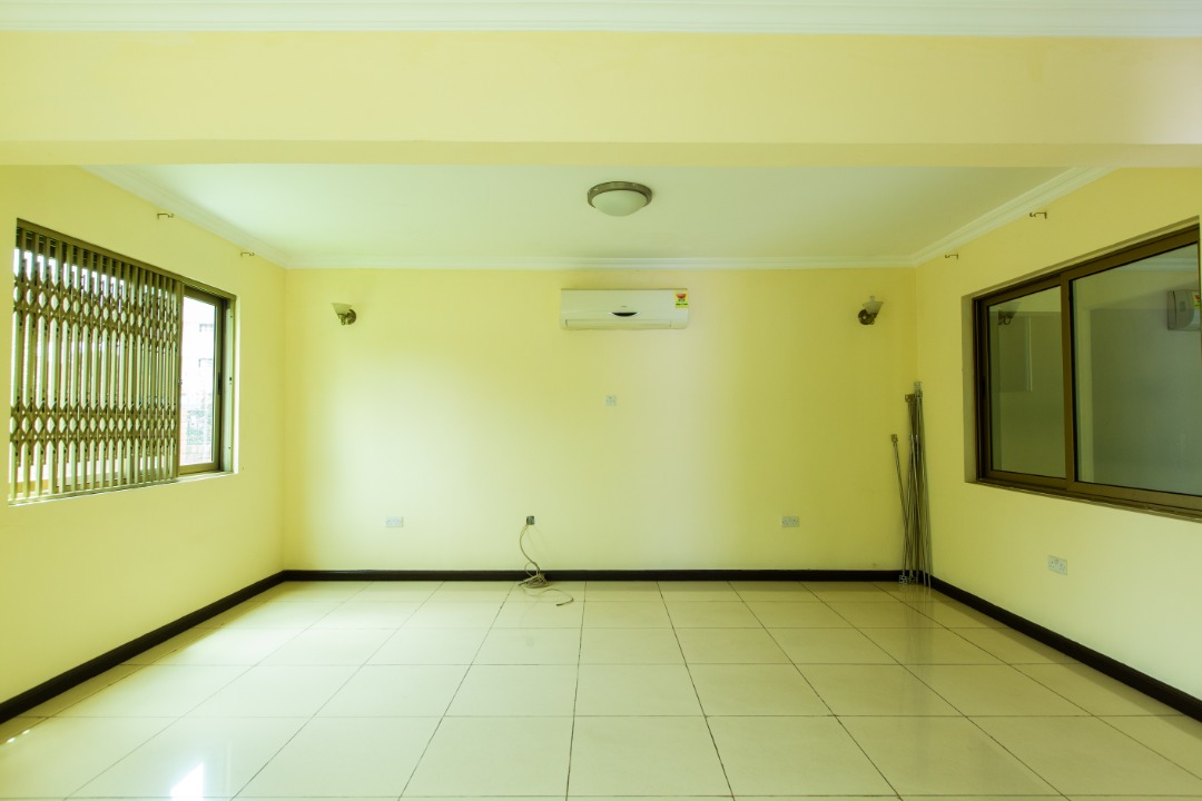 Spacious Unfurnished 4 Bedroom Townhouse for Rent in Dzorwulu