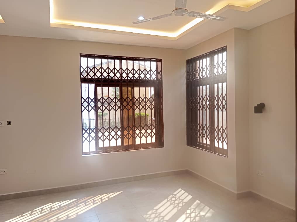 Studio Apartment For Rent at Agbogba