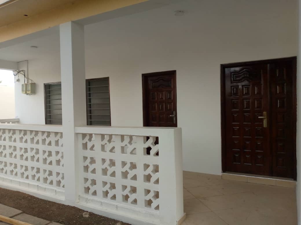 Three 3-Bedroom Apartment for Rent at Dzorwulu