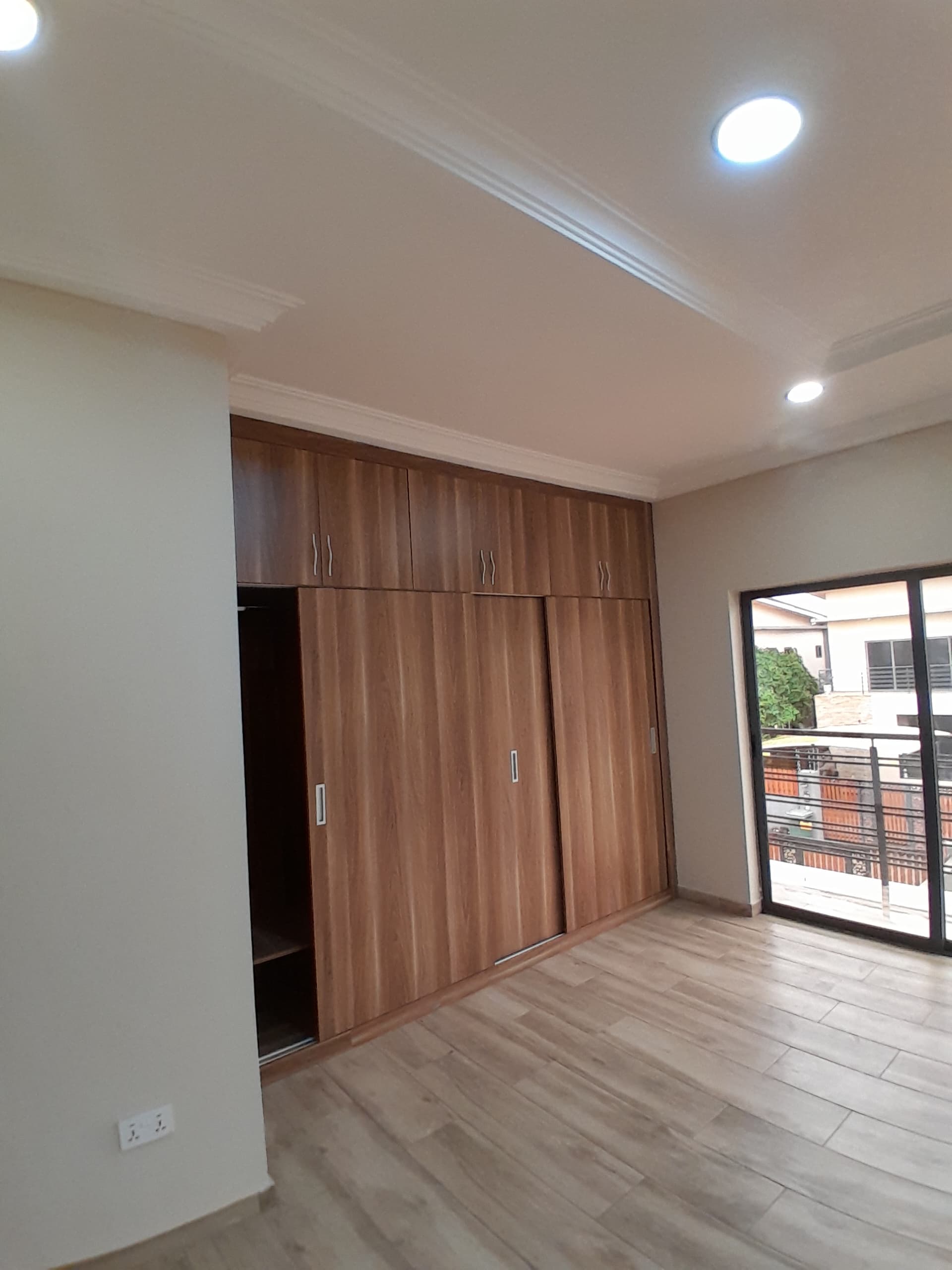 Three (3) Bedroom Detached House for Rent at Ajiringanor