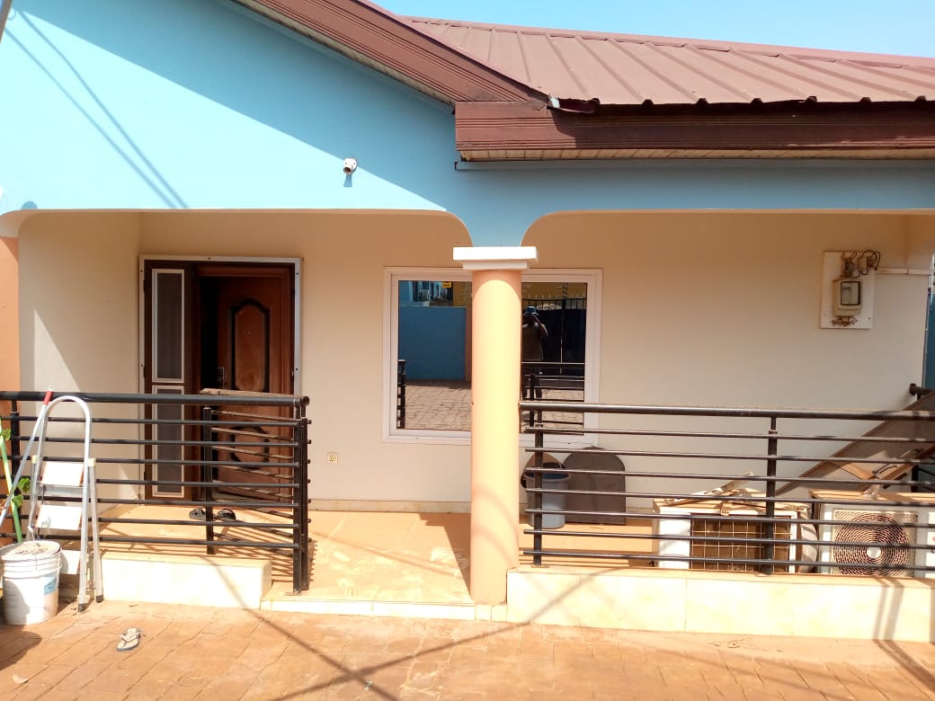 Three 3-Bedroom Detached House for Sale in Oyarifa