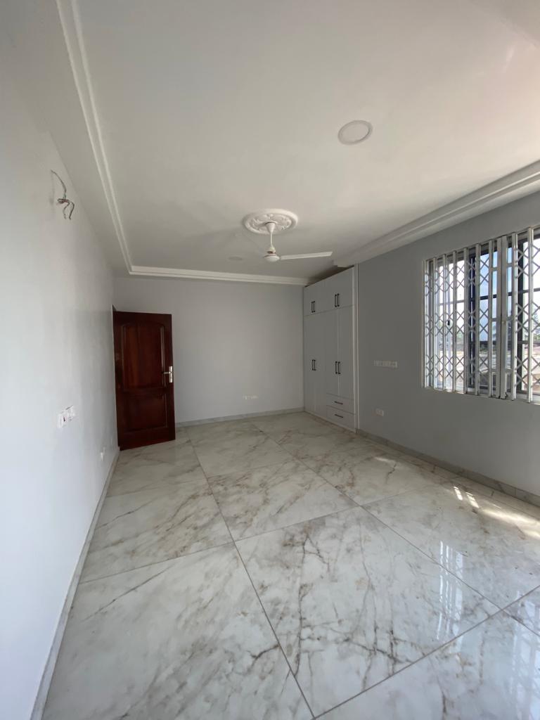Three (3) bedroom house for rent At Spintex