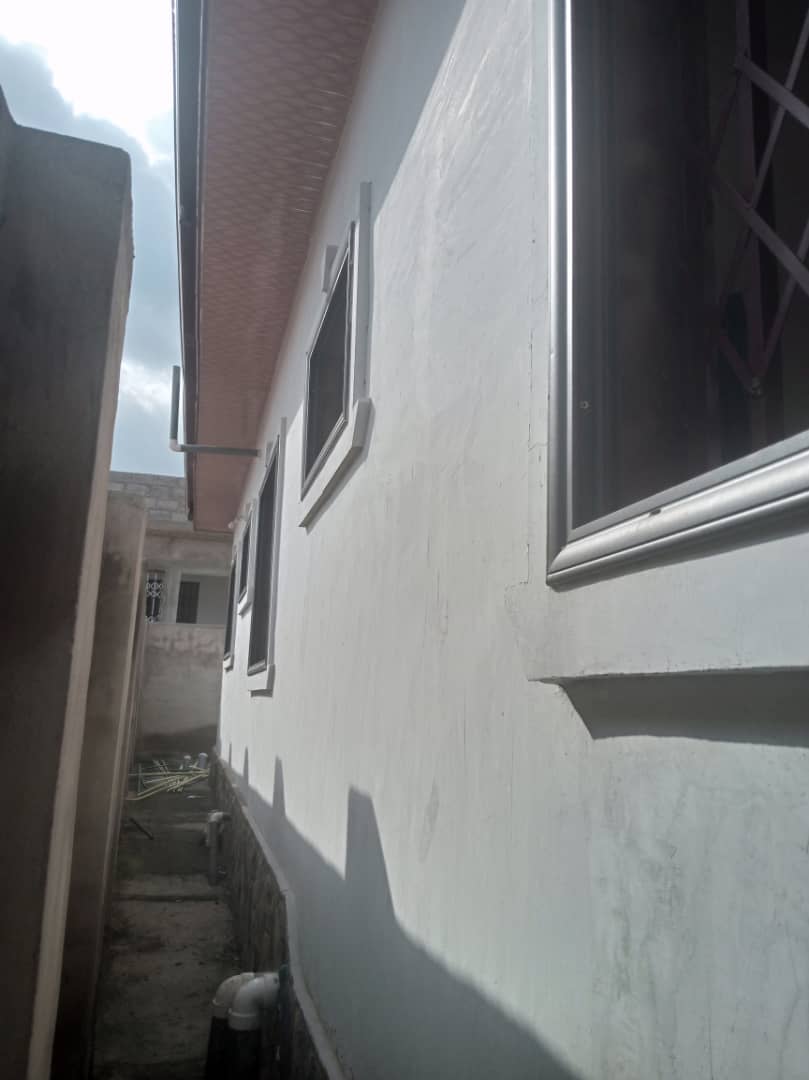 Three 3-Bedroom House for Sale at Amrahia
