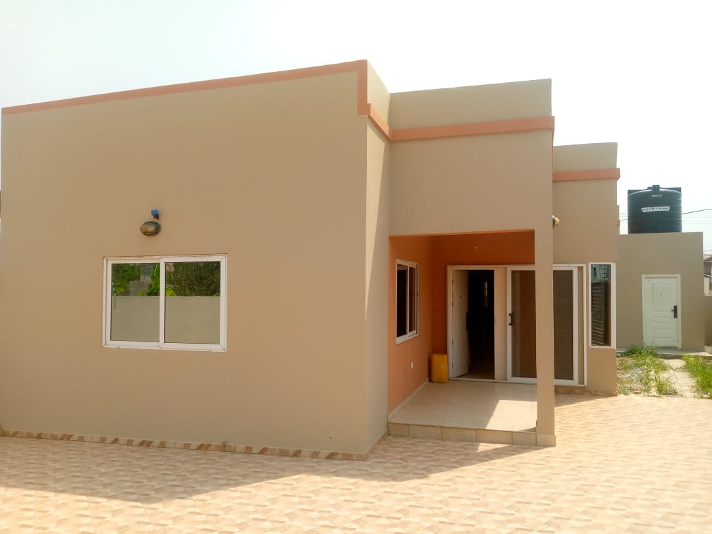 Three 3-Bedroom House for Sale and Rent at Oyarifa