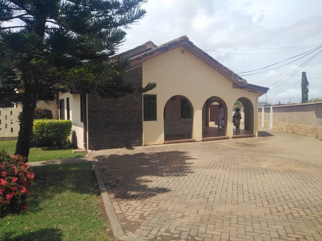 Three (3) Bedroom House With 2-Bedroom Boys’ Quarters for Sale at Spintex