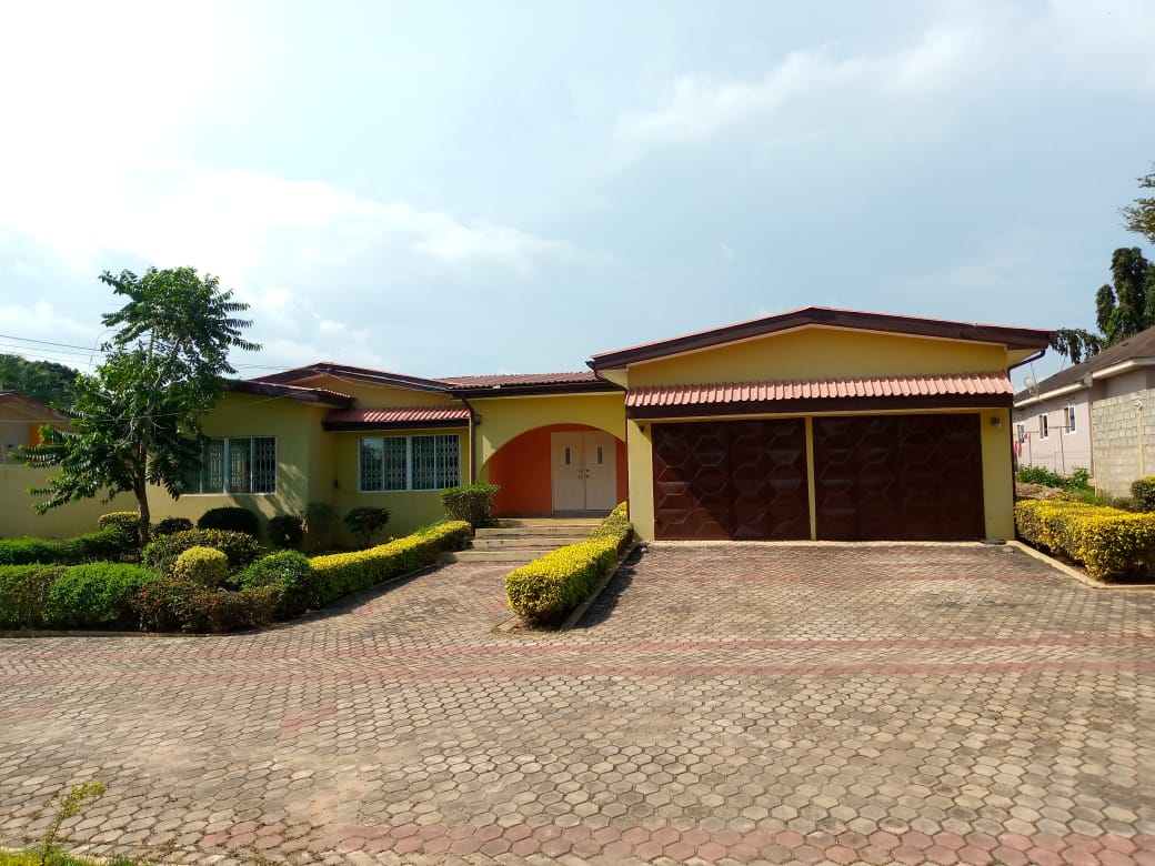 Three 3-Bedroom House with 2-Boy’s Quarters for Sale at Westland
