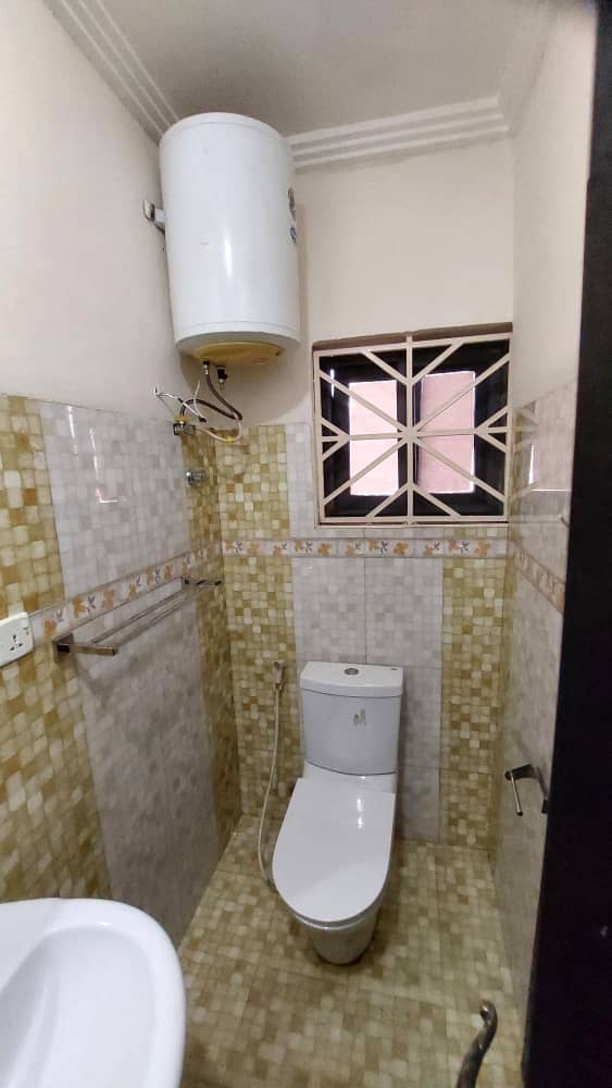 Three 3-Bedroom Semi-detached Houses for Rent at Dome