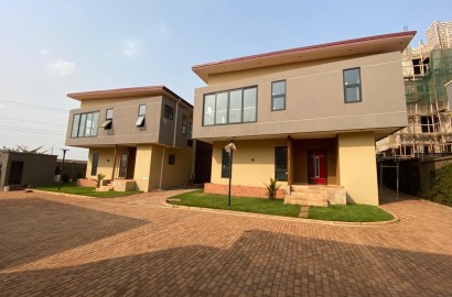 Three 3-Bedroom Townhouses for Sale/Rent at Tse Addo
