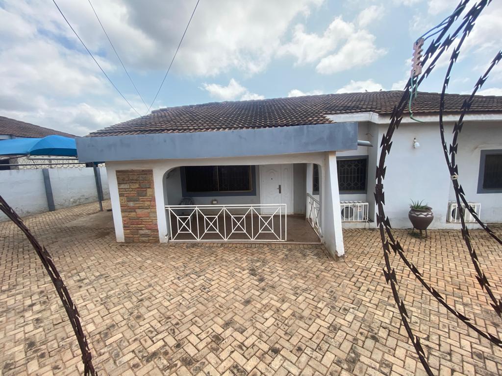 Three 3-Bedroom House With 2 Boy’s Quarters for Rent at Spintex