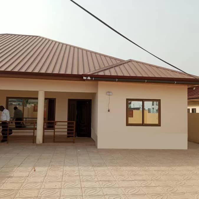Three (3) Bedrooms Semi-Detached House for Sale at Afienya Mataheko