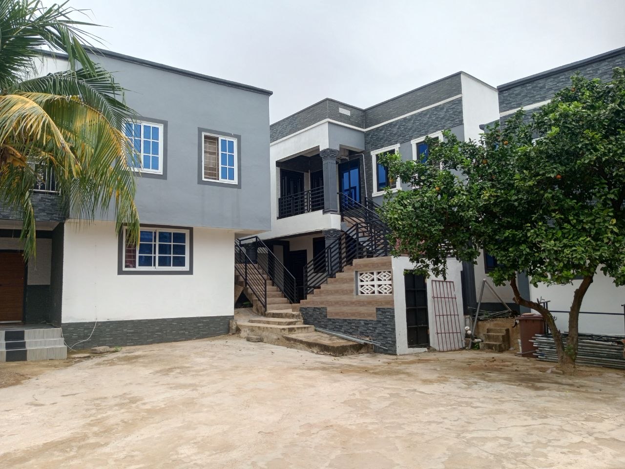 Three (3) Bedroom Apartment For Rent at Ashaley Botwe