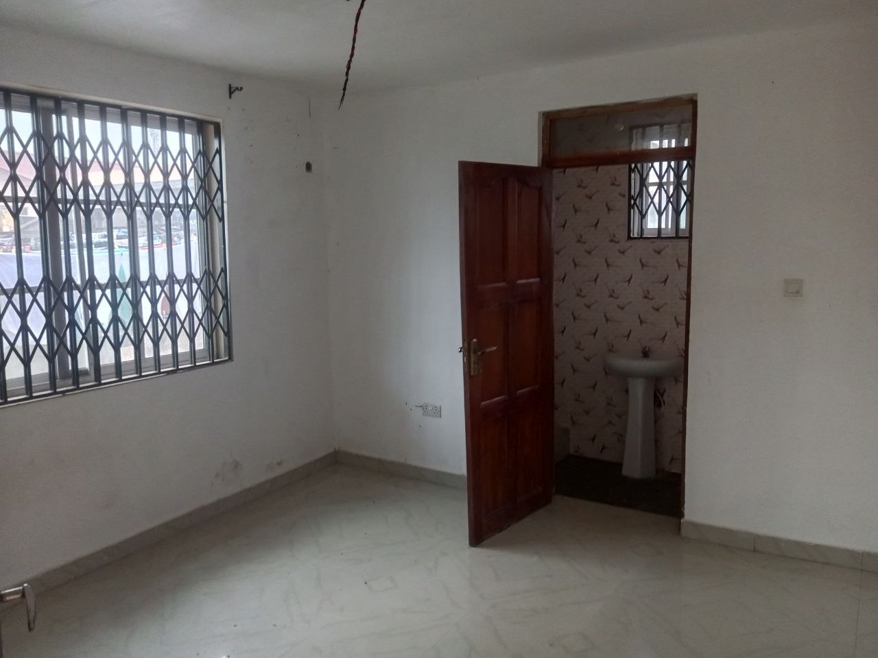 Three (3) Bedroom Apartment For Rent at Ashaley Botwe