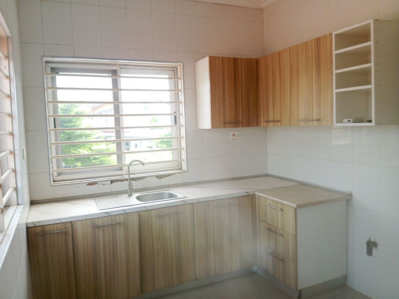 Three (3) Bedroom Apartment For Rent at Dzorwulu