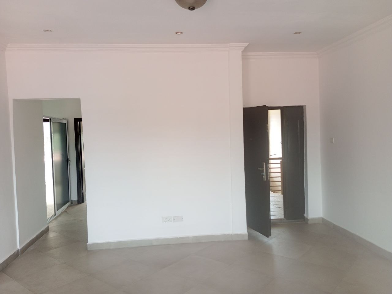 Three (3) Bedroom Apartment For Rent at Dzorwulu