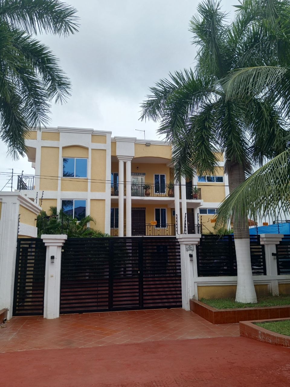 Three (3) Bedroom Apartment For Rent at East Legon Ogbojo